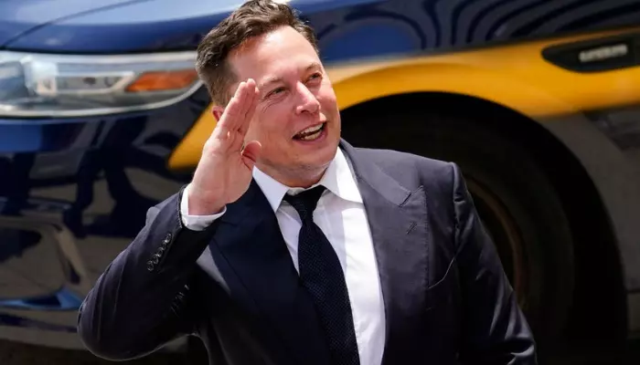 Elon Musk's Tesla is trying an old trick to increase its stock.