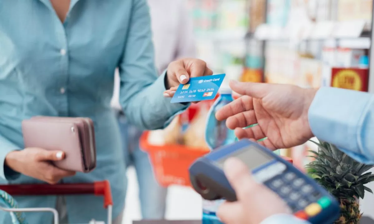 Riktlinjer för kreditkort utfärdade av Comenity Bank